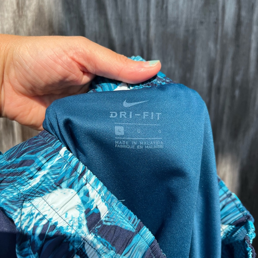 Nike dri-fit large women athletic shorts blue - Picture 4 of 4